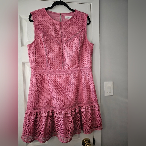 Ever New Pink Lace Dress, Size 12 - Picture 7 of 7